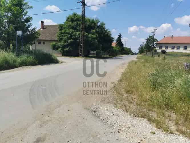 Tiszacsegei eladó telek, T032022