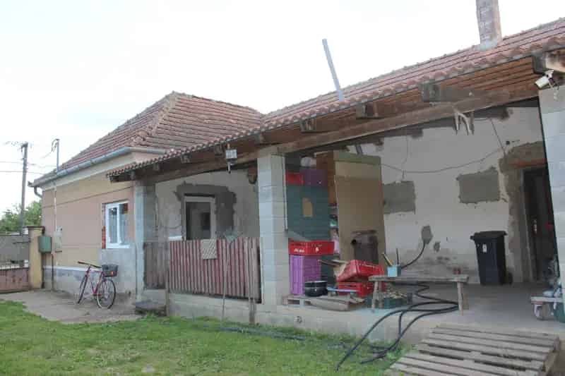 Rábatámasi családi ház eladó 80m2 2 szoba kerttel