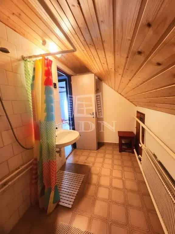 Ház Kiadó , Tapolcai járás, Dunántúl