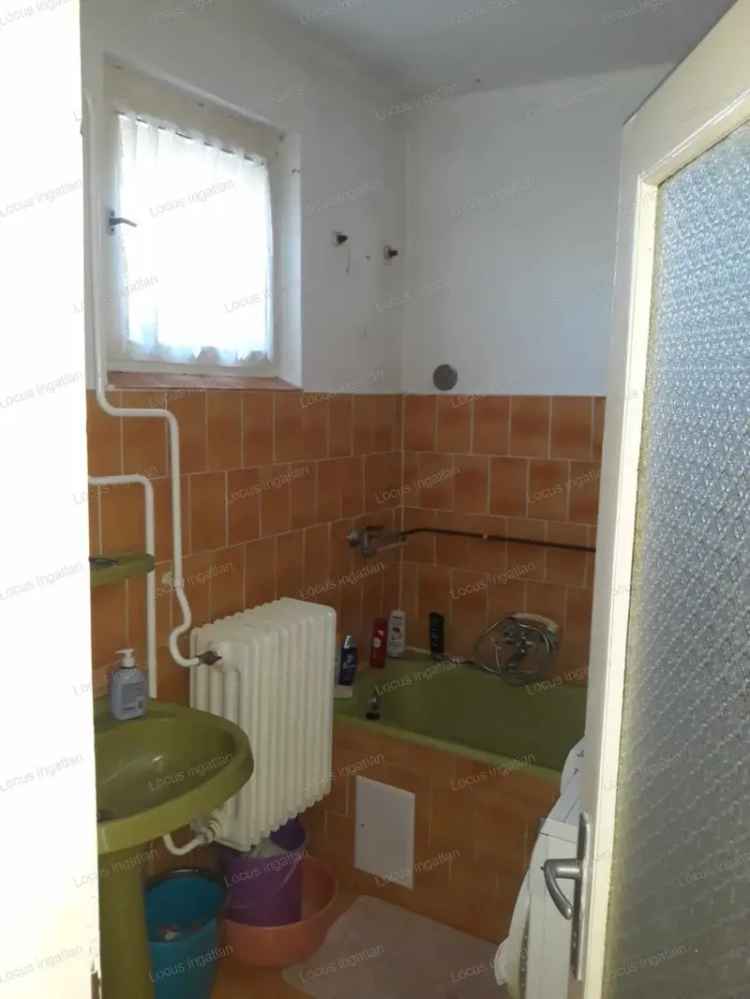 Ház Kiadó , Tiszafüredi járás, Alföld és Észak