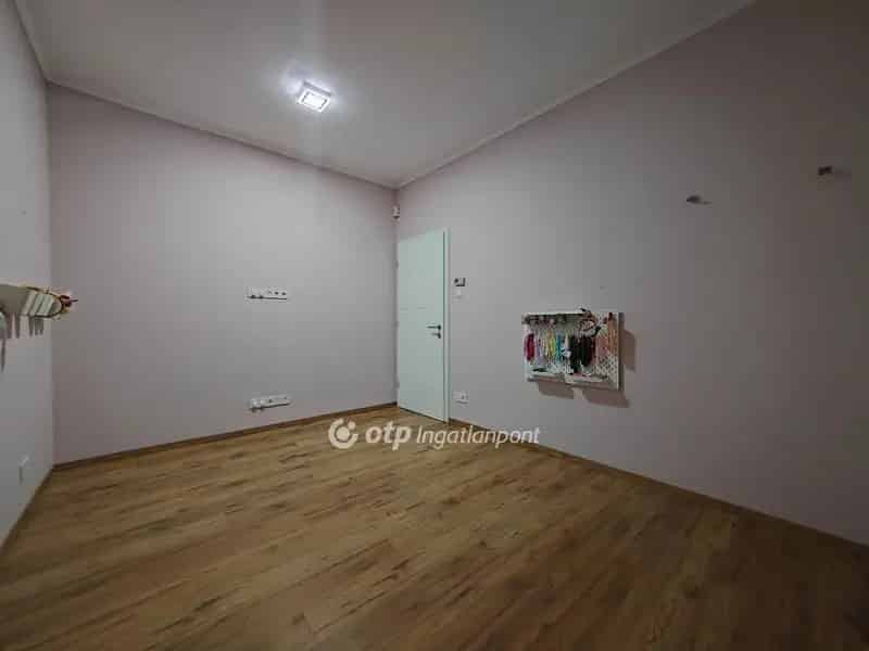 Lakás Kiadó , Budapest, Közép-Magyarország