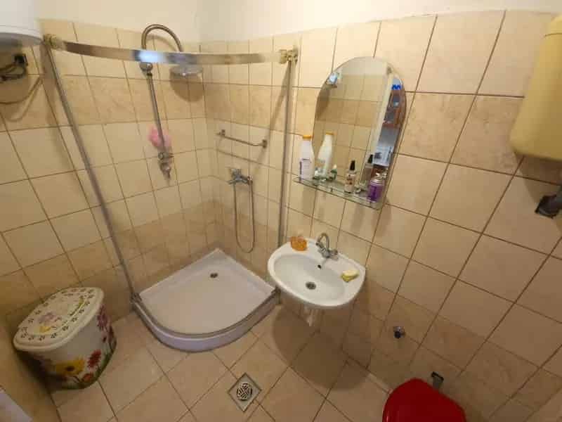 Ház Kiadó , Budapest, Közép-Magyarország