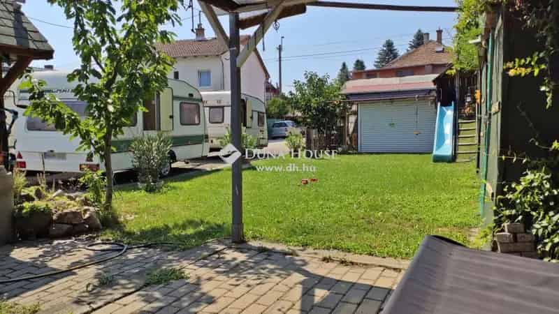 Ház Eladó , Pécel, Közép-Magyarország