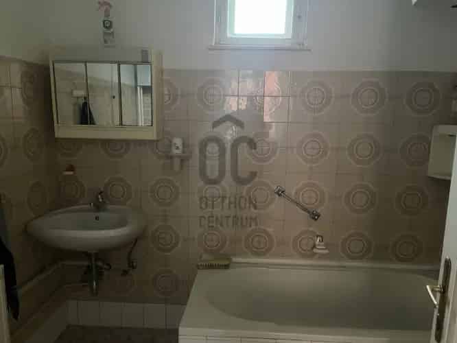 Tatabányai eladó családi ház, H494977