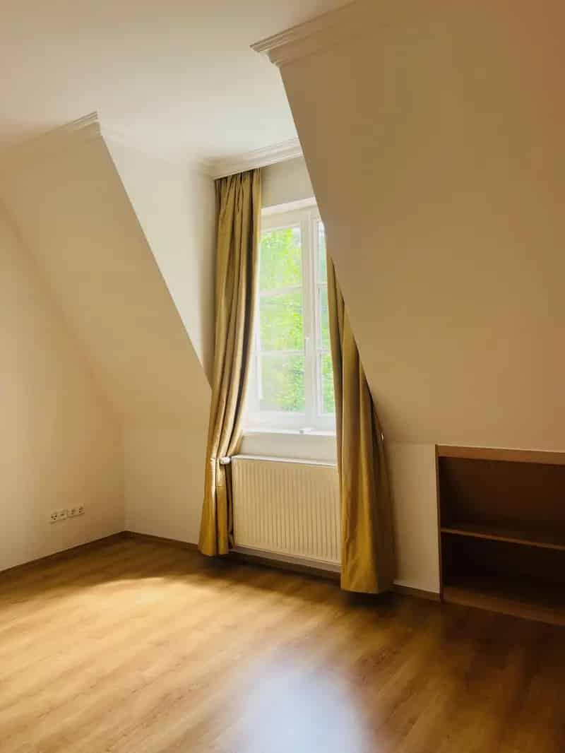 Ház Kiadó , Budapest, Közép-Magyarország