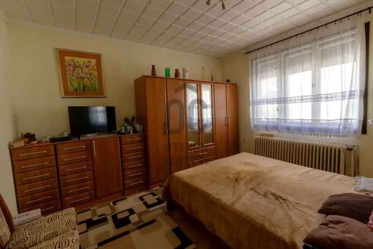 Bakonycsernyei eladó családi ház, H500499