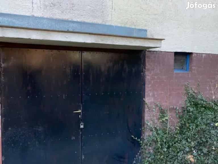 Északi kertváros garázs eladó Nyíregyházán