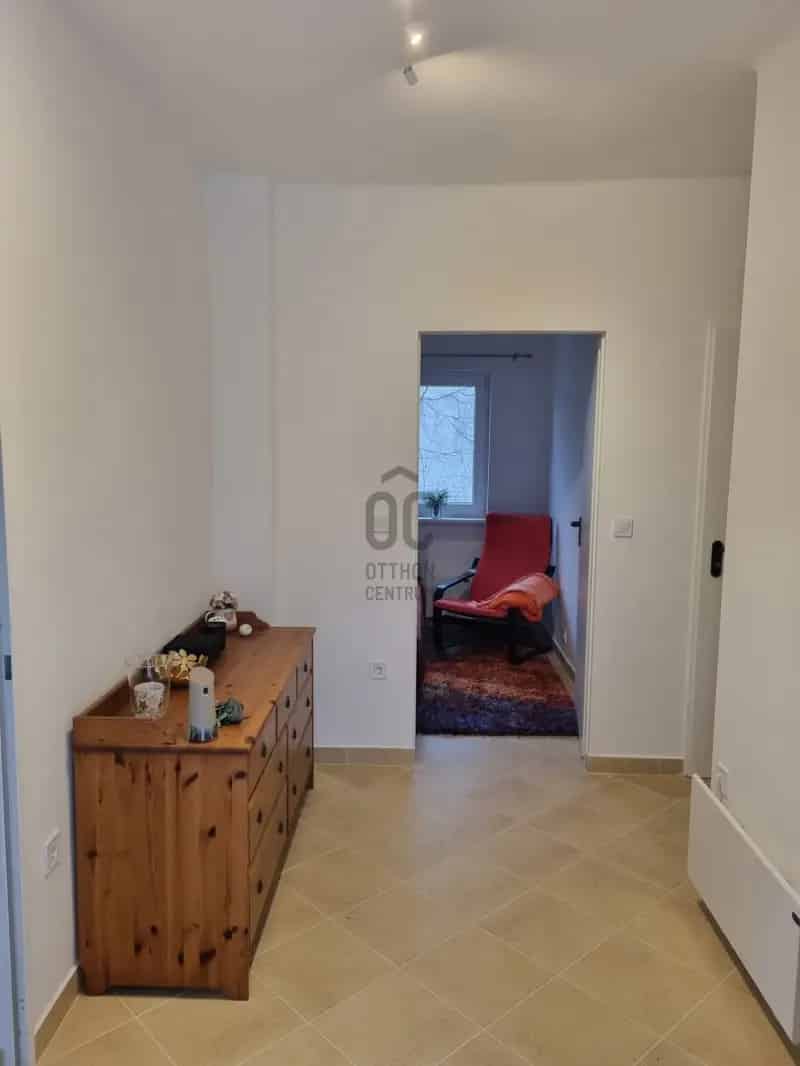 Ház Kiadó , Balatonalmádi járás, Dunántúl