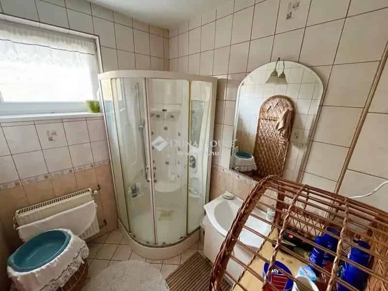 Ház Kiadó , Dunaújvárosi járás, Dunántúl