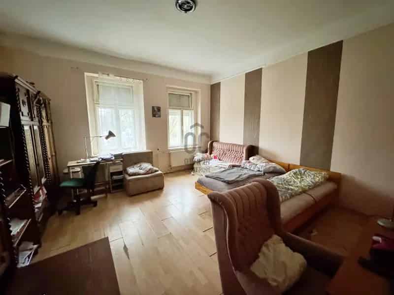Ház Kiadó , Budapest, Közép-Magyarország