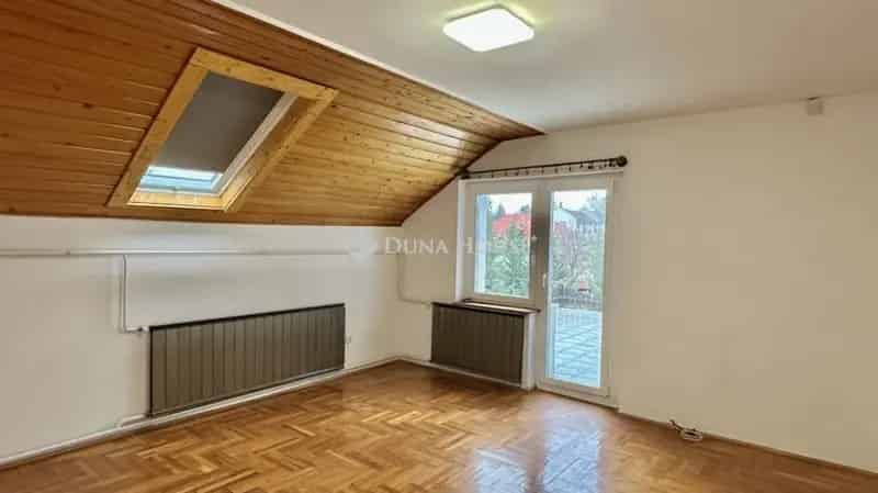Ház Kiadó , Gödöllői járás, Közép-Magyarország