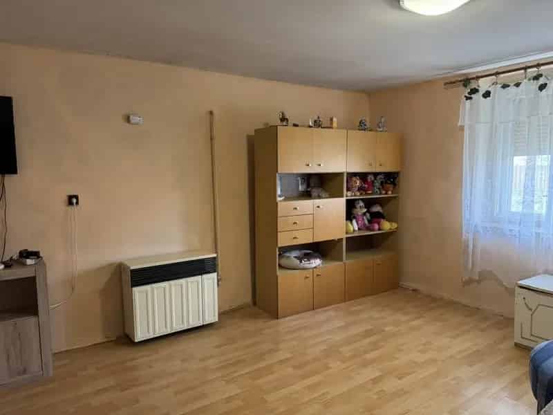 Ház Kiadó , Alföld és Észak