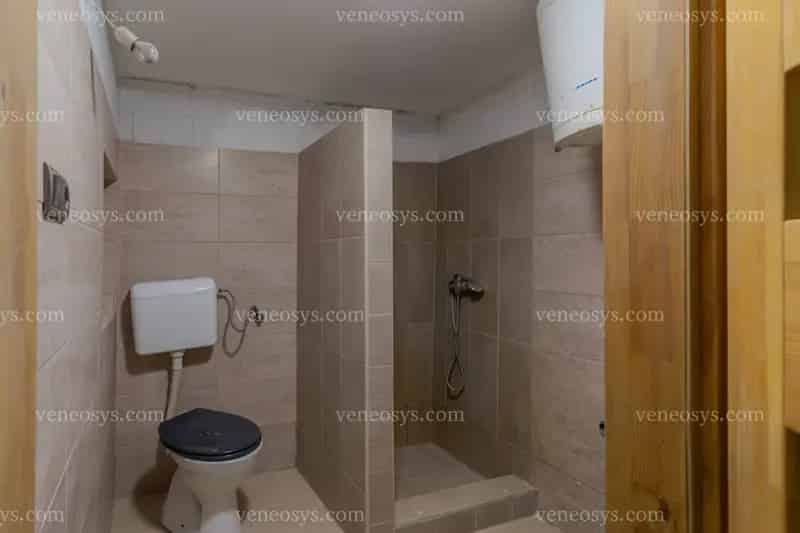 🏡 Két nyaraló egy áráért – remek lehetőség Baján, Dunafürdőn!