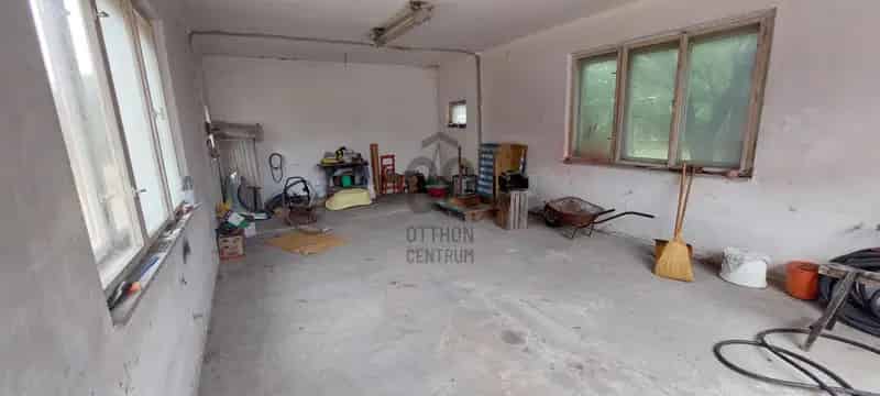 Dömsödi eladó családi ház, H504436