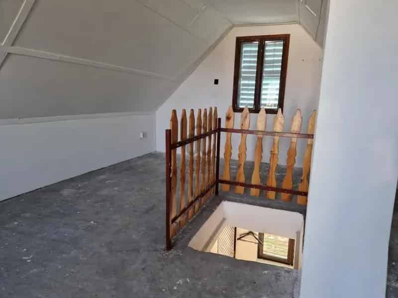 Ház Kiadó , Keszthelyi járás, Dunántúl