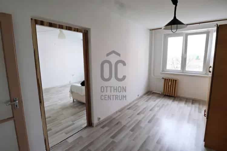 Kecskeméti eladó panel lakás, H499337