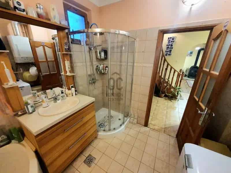 Ház Kiadó , Budapest, Közép-Magyarország