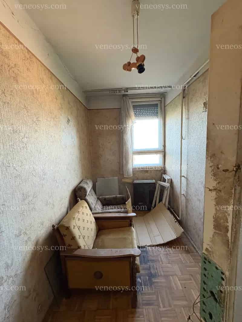 Elhanyagolt, de hatalmas lehetőség! 🛠 Eladó lakás Miskolcon, a Katowice utcában – közvetlenül a Megyei Kórházzal szemben!