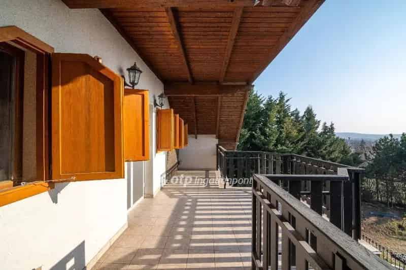 Ház Kiadó , Dunakeszi járás, Közép-Magyarország