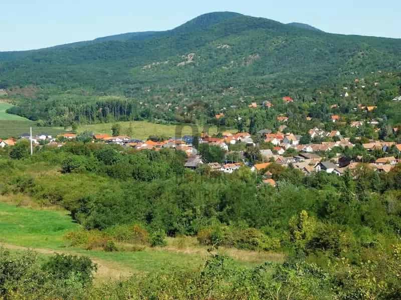 Telek Kiadó , Szentendrei járás, Közép-Magyarország