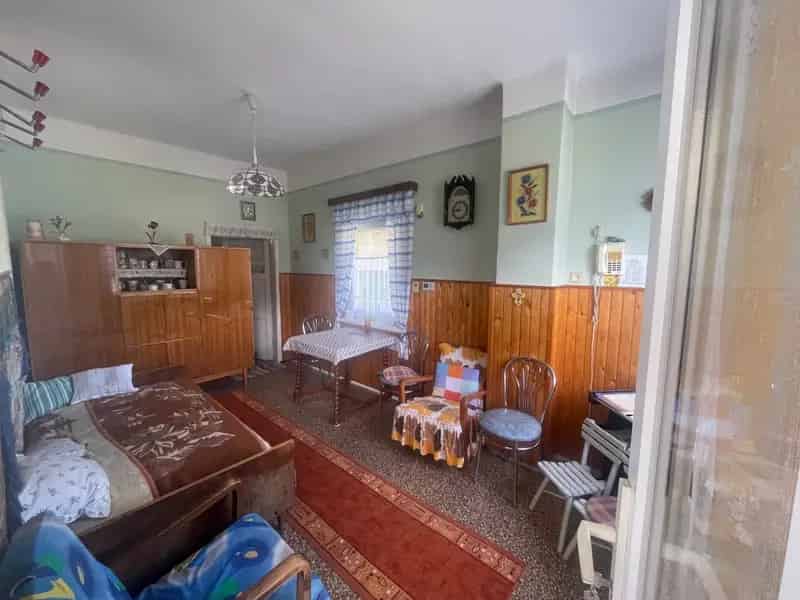 Ház Kiadó , Aszódi járás, Közép-Magyarország