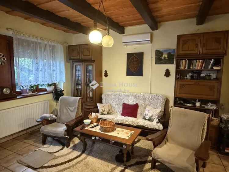 Ház Eladó , Dány, Közép-Magyarország