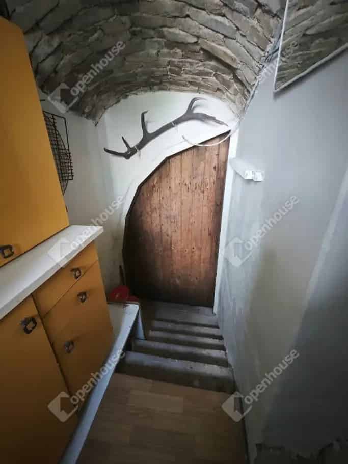 Ház Kiadó , Győri járás, Dunántúl