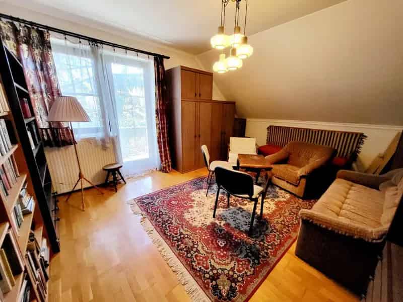 Ház Kiadó , Budapest, Közép-Magyarország