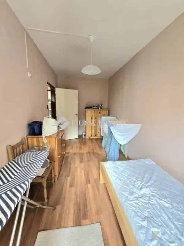 Lakás Kiadó , 9, Bajcsy-Zsilinszky utca, Pécs, Dunántúl