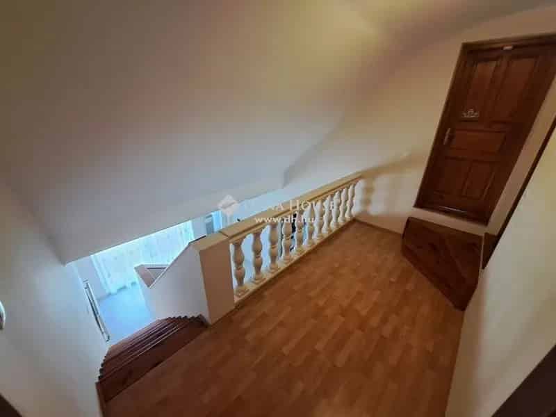 Ház Kiadó , Bajai járás, Alföld és Észak