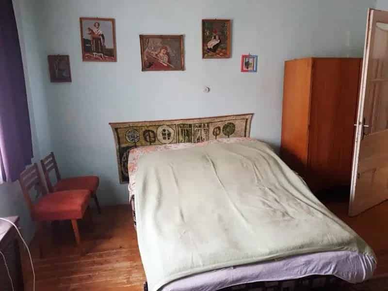 Ház Kiadó , Székesfehérvári járás, Dunántúl
