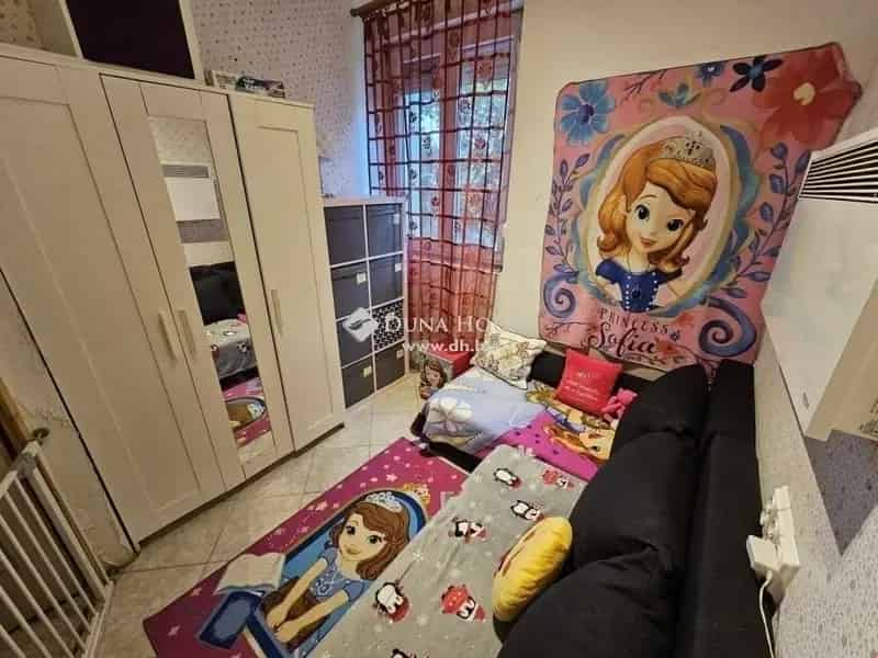 Ház Kiadó , Gödöllői járás, Közép-Magyarország