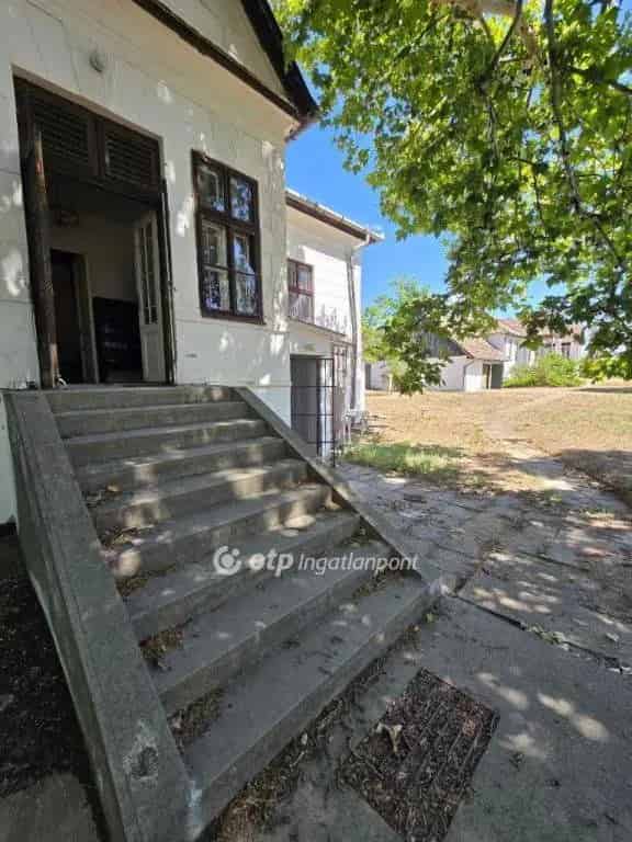 Ház Kiadó , Kiskőrösi járás, Alföld és Észak