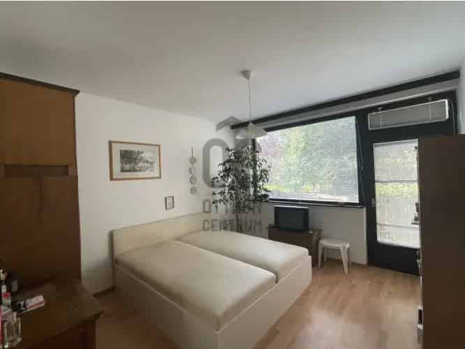 Tatai eladó sorház, DHZ051446