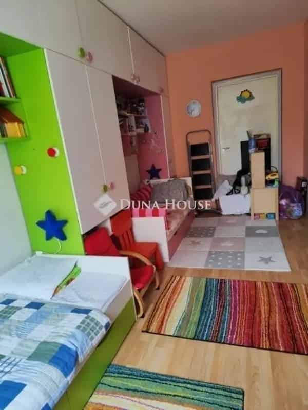 Lakás Kiadó , 9, Bajcsy-Zsilinszky utca, Pécs, Dunántúl