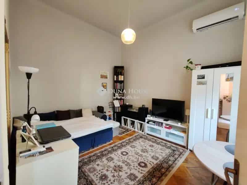 Ház Eladó , Budapest, Közép-Magyarország
