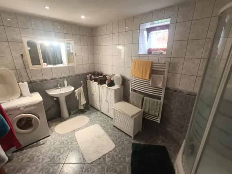 Ház Kiadó , Kisbéri járás, Dunántúl