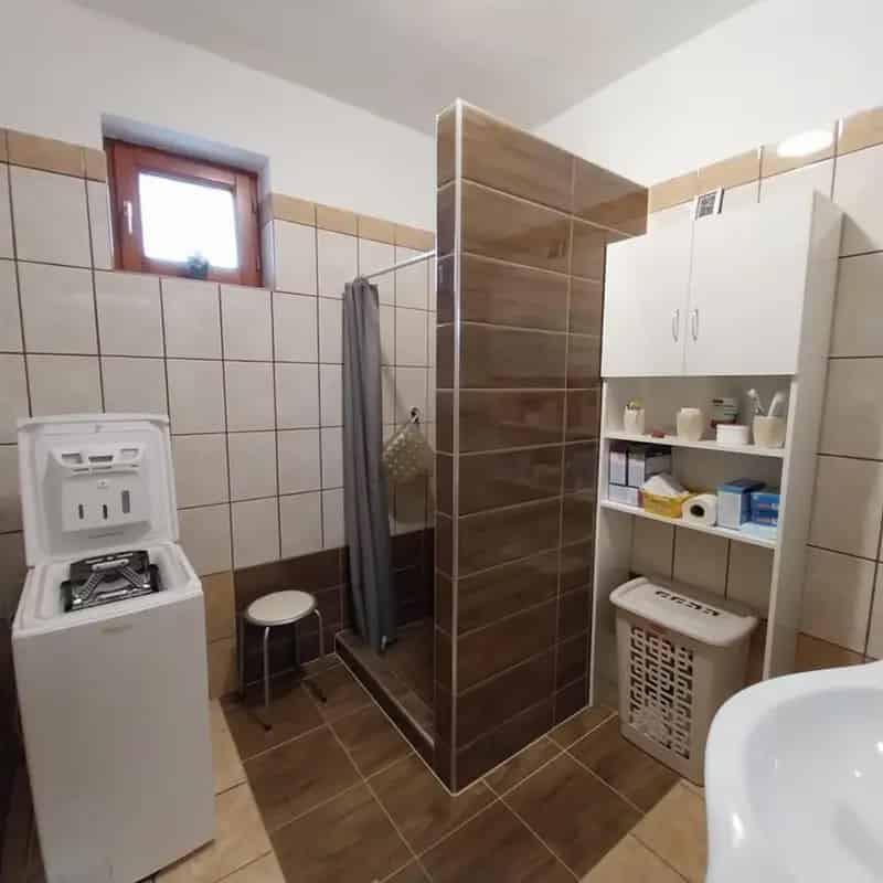 Ház Kiadó , Szolnoki járás, Alföld és Észak