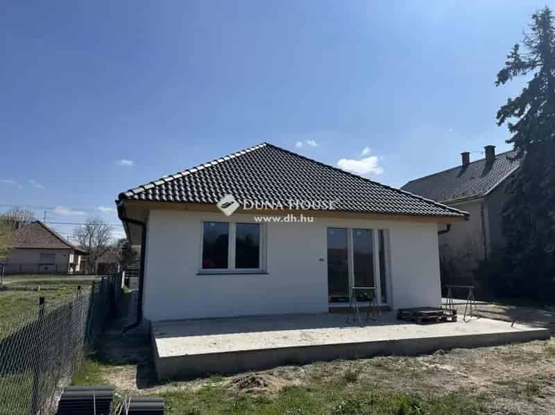 Ház Kiadó , Dabasi járás, Közép-Magyarország