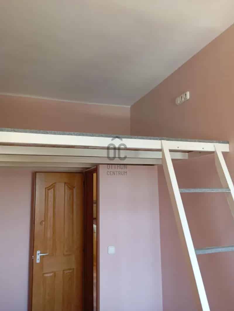 3 szobás lakás kiadó központi helyen kerttel