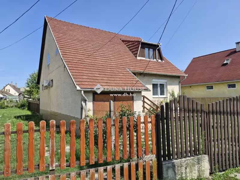 Ház Eladó , Komárom, Dunántúl