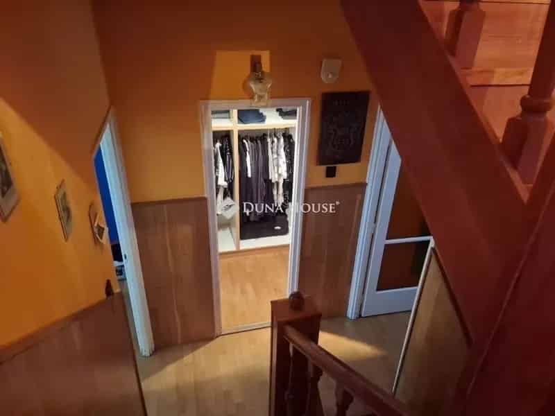 Ház Kiadó , Szentendrei járás, Közép-Magyarország