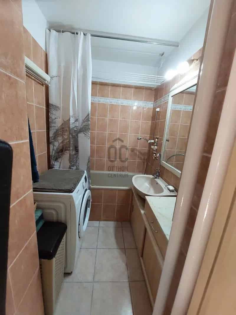 Lakás Kiadó , 9, Bajcsy-Zsilinszky utca, Pécs, Dunántúl
