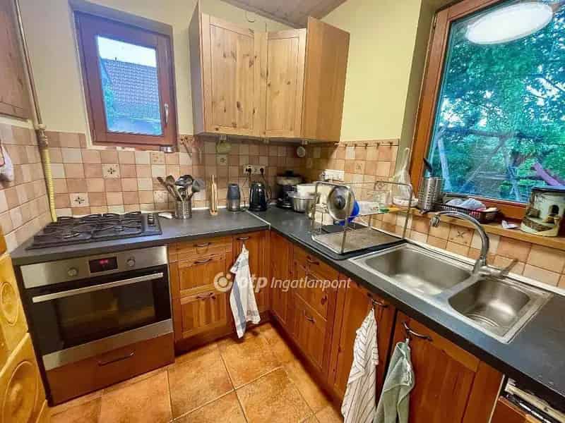 Ház Kiadó , Szigetszentmiklósi járás, Közép-Magyarország