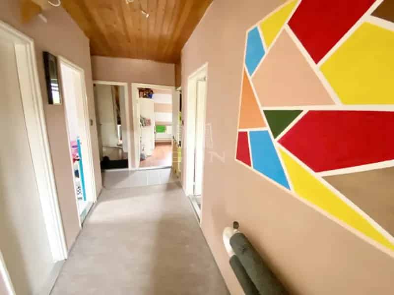 Ház Kiadó , 1, Városkapu út, Százhalombatta, Közép-Magyarország