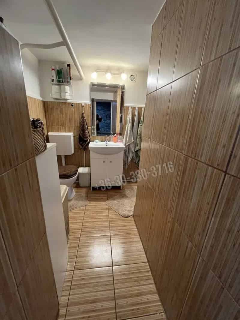 Ház Kiadó , Dunaújvárosi járás, Dunántúl