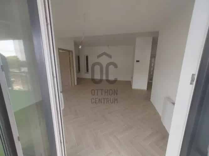 Keszthelyi eladó újépítésű lakás, U0047046