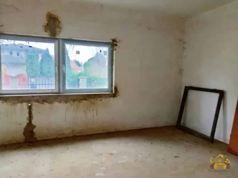 Ház Kiadó , Szigetszentmiklósi járás, Közép-Magyarország