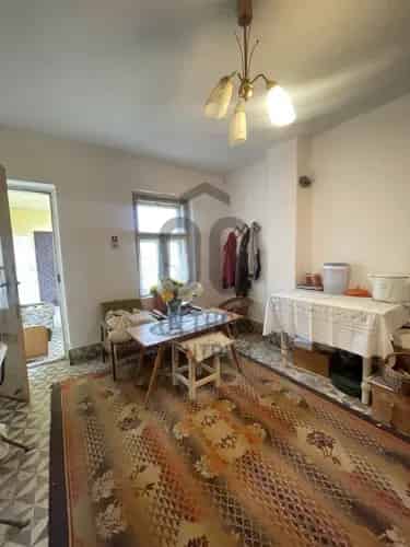 Kosdi eladó családi ház, H496362