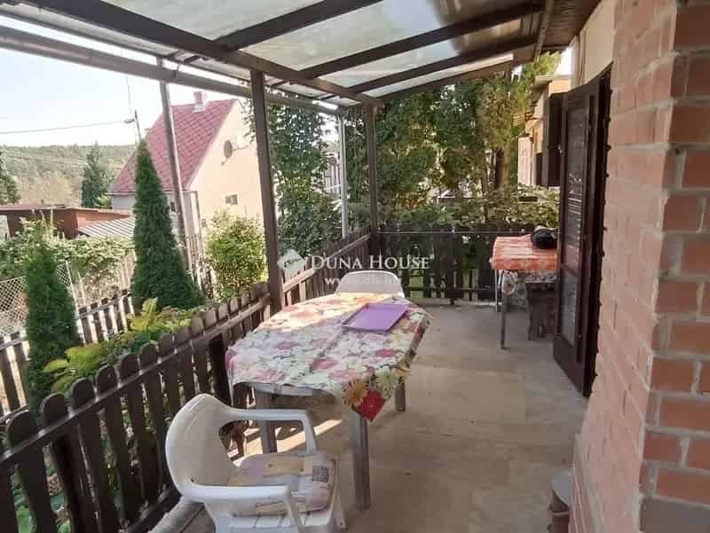 Ház Kiadó , Monori járás, Közép-Magyarország
